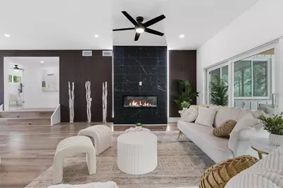 4879 Commonwealth Drive, Sarasota, FL 34242 - Photo 10