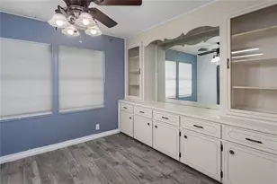 6710 36th Ave E, Palmetto, FL 34221 - Photo 8