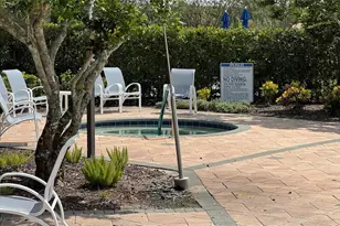 8228 Simpson Falls Ct, Sarasota, FL 34243 - Photo 4