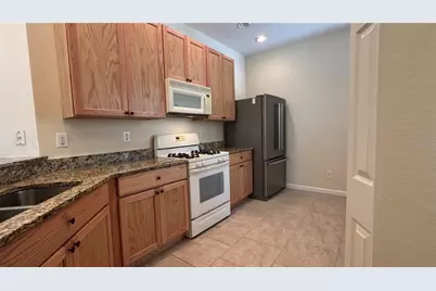 8228 Simpson Falls Court, Sarasota, FL 34243 - Photo 6