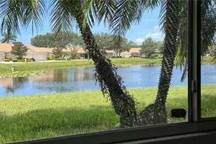 8228 Simpson Falls Ct, Sarasota, FL 34243 - Photo 10