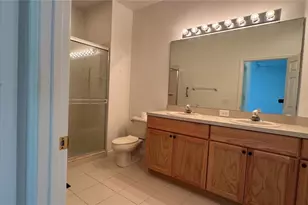 8228 Simpson Falls Ct, Sarasota, FL 34243 - Photo 12