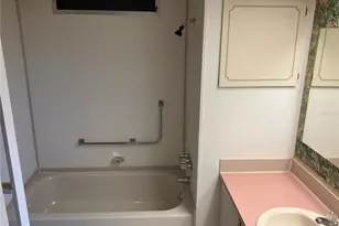 8505 Monarch Pl, Palmetto, FL 34221 - Photo 22