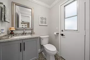 4533 Friar Tuck Ln, Sarasota, FL 34232 - Photo 8