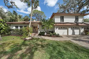 4533 Friar Tuck Ln, Sarasota, FL 34232 - Photo 2