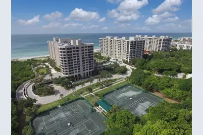 1211 Gulf Of Mexico Drive #1005, Longboat Key, FL 34228 - Photo 2