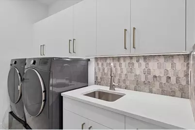 1211 Gulf Of Mexico Drive #1005, Longboat Key, FL 34228 - Photo 28