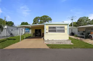 2312 17th St Ct W, Bradenton, FL 34205 - Photo 2