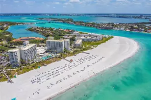 225 Sands Point Rd, Longboat Key, FL 34228 - Photo 26