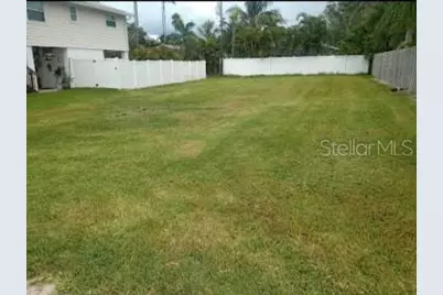 2813 Gulf Drive, Holmes Beach, FL 34217 - Photo 2