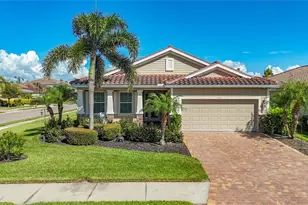 2807 Oriole Dr, Sarasota, FL 34243 - Photo 2