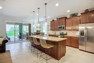 2807 Oriole Dr, Sarasota, FL 34243 - Photo 10