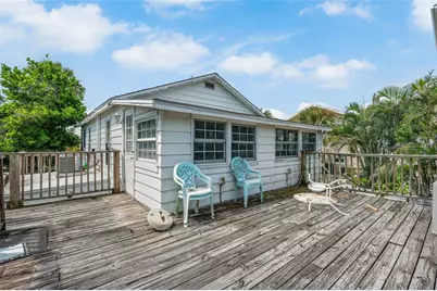 104 10th Street S, Bradenton Beach, FL 34217 - Photo 22