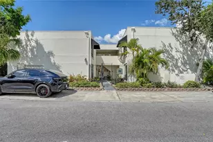 1542 Oak St, Sarasota, FL 34236 - Photo 1