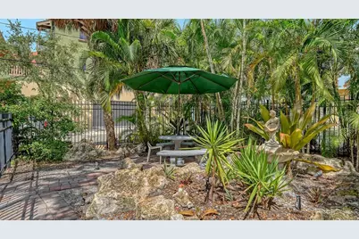 1542 Oak Street #102, Sarasota, FL 34236 - Photo 36