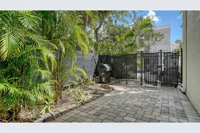 1542 Oak Street #102, Sarasota, FL 34236 - Photo 38