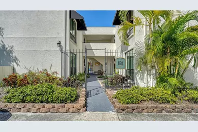 1542 Oak Street #102, Sarasota, FL 34236 - Photo 2