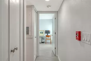 1542 Oak St, Sarasota, FL 34236 - Photo 6