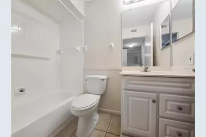 6033 34th Street W #11, Bradenton, FL 34210 - Photo 8