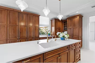 2251 Gulf Of Mexico Drive #301, Longboat Key, FL 34228 - Photo 16