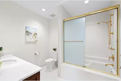 2251 Gulf Of Mexico Drive #301, Longboat Key, FL 34228 - Photo 58