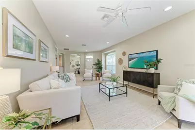 7039 Woodmore Terrace, Lakewood Ranch, FL 34202 - Photo 8