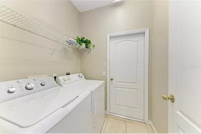 7039 Woodmore Terrace, Lakewood Ranch, FL 34202 - Photo 32