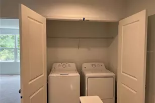 6413 Fairmont Ln, Palmetto, FL 34221 - Photo 6