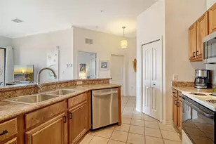 8397 38th St Cir E, Sarasota, FL 34243 - Photo 14