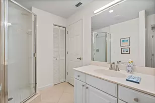 1240 Dolphin Bay Way, Sarasota, FL 34242 - Photo 24