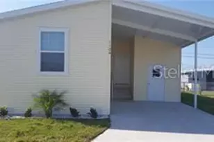 1106 49th Ave Dr W, Bradenton, FL 34207 - Photo 1