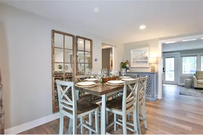 211 Island Circle, Sarasota, FL 34242 - Photo 16