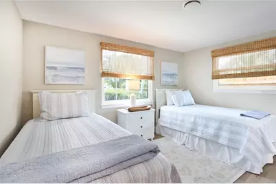 211 Island Circle, Sarasota, FL 34242 - Photo 26