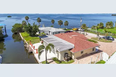 6917 22nd Street W, Bradenton, FL 34207 - Photo 2