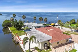 6917 22nd St W, Bradenton, FL 34207 - Photo 2