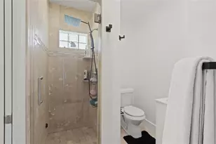 6917 22nd St W, Bradenton, FL 34207 - Photo 18