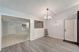 6124 Dartmouth Dr, Bradenton, FL 34207 - Photo 8