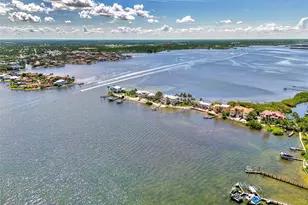 1236 Port Ln, Sarasota, FL 34242 - Photo 92