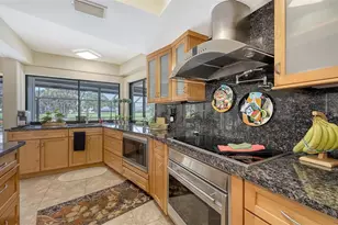 3931 Torrey Pines Blvd, Sarasota, FL 34238 - Photo 10