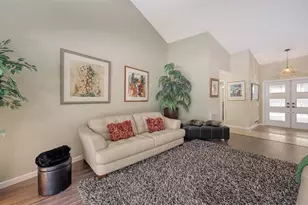 3931 Torrey Pines Blvd, Sarasota, FL 34238 - Photo 4