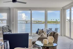 226 Golden Gate Point, Sarasota, FL 34236 - Photo 8