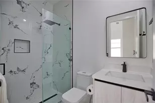 266 W Pine Valley Ln, Rotonda West, FL 33947 - Photo 22