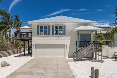 104 77th Street, Holmes Beach, FL 34217 - Photo 1