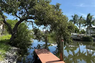 124 Burns Rd, Terra Ceia, FL 34250 - Photo 6