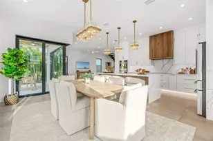 2111 Hawthorne St, Sarasota, FL 34239 - Photo 10