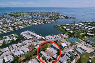 440 62nd St, Holmes Beach, FL 34217 - Photo 4