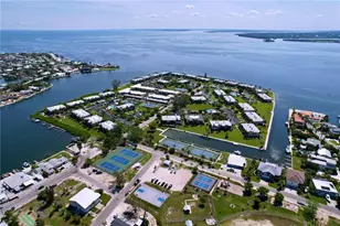 440 62nd St, Holmes Beach, FL 34217 - Photo 6