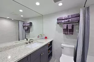 1102 Benjamin Franklin Dr, Sarasota, FL 34236 - Photo 30