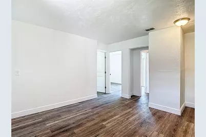 1409 College Park Lane, Tampa, FL 33612 - Photo 10