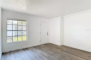 1409 College Park Ln, Tampa, FL 33612 - Photo 6